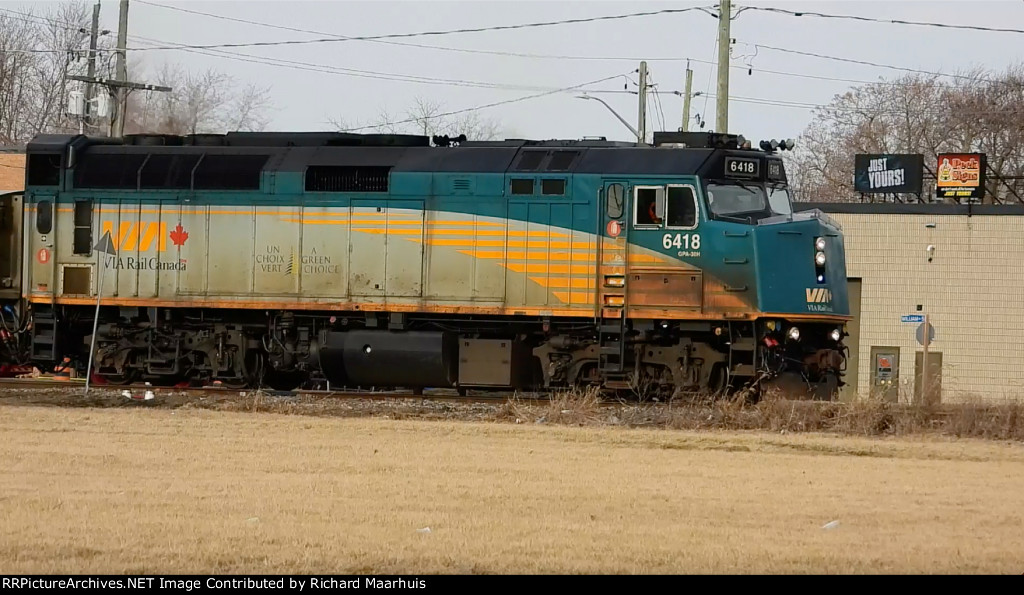 VIA Rail 6418